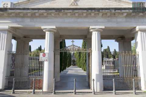 Coronavirus, a Bari cimiteri chiusi al pubblico